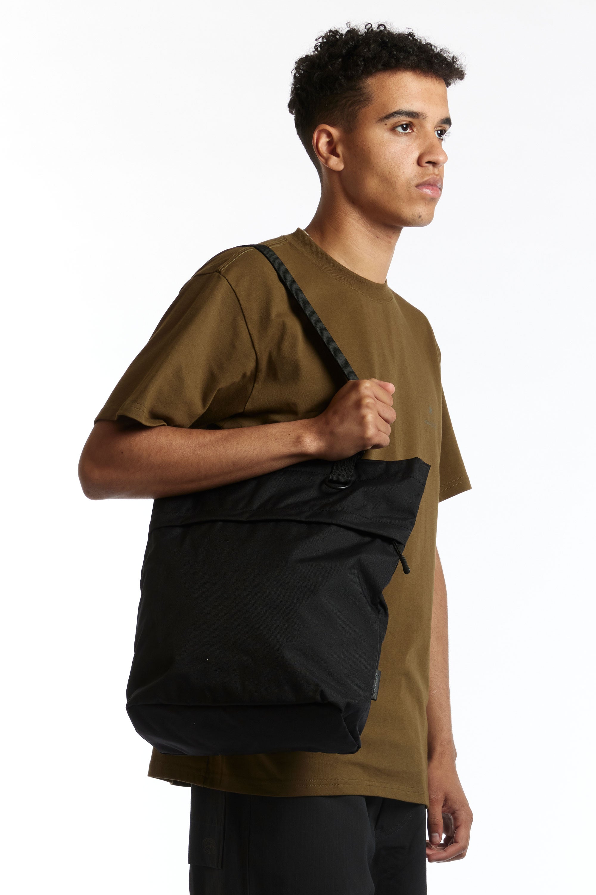 The SNOW PEAK - 2WAY TOTE BAG available online with global shipping, and in PAM Stores Melbourne and Sydney.