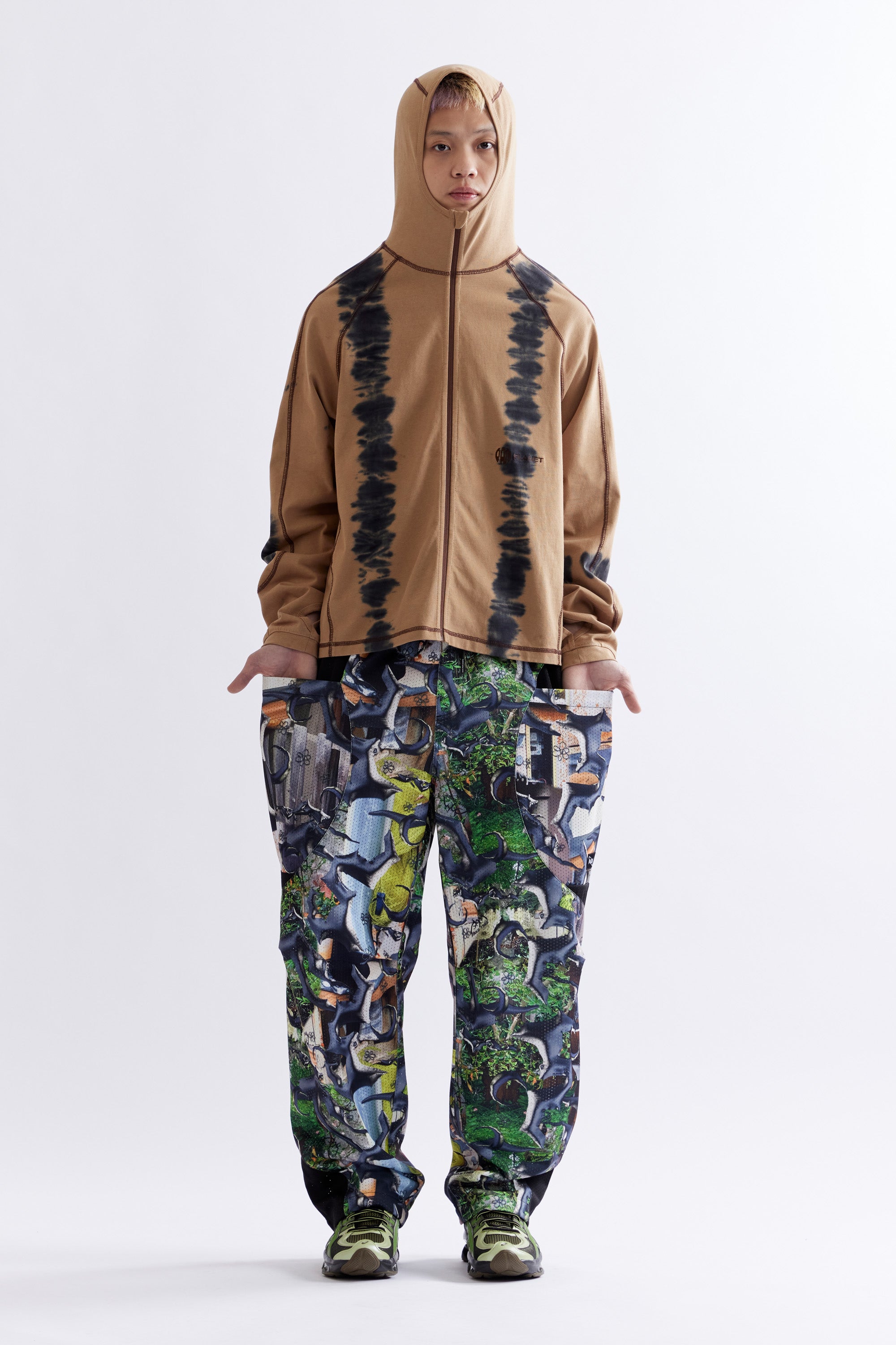 The LUNACY CARGO MESH PANT available online with global shipping, and in PAM Stores Melbourne and Sydney.