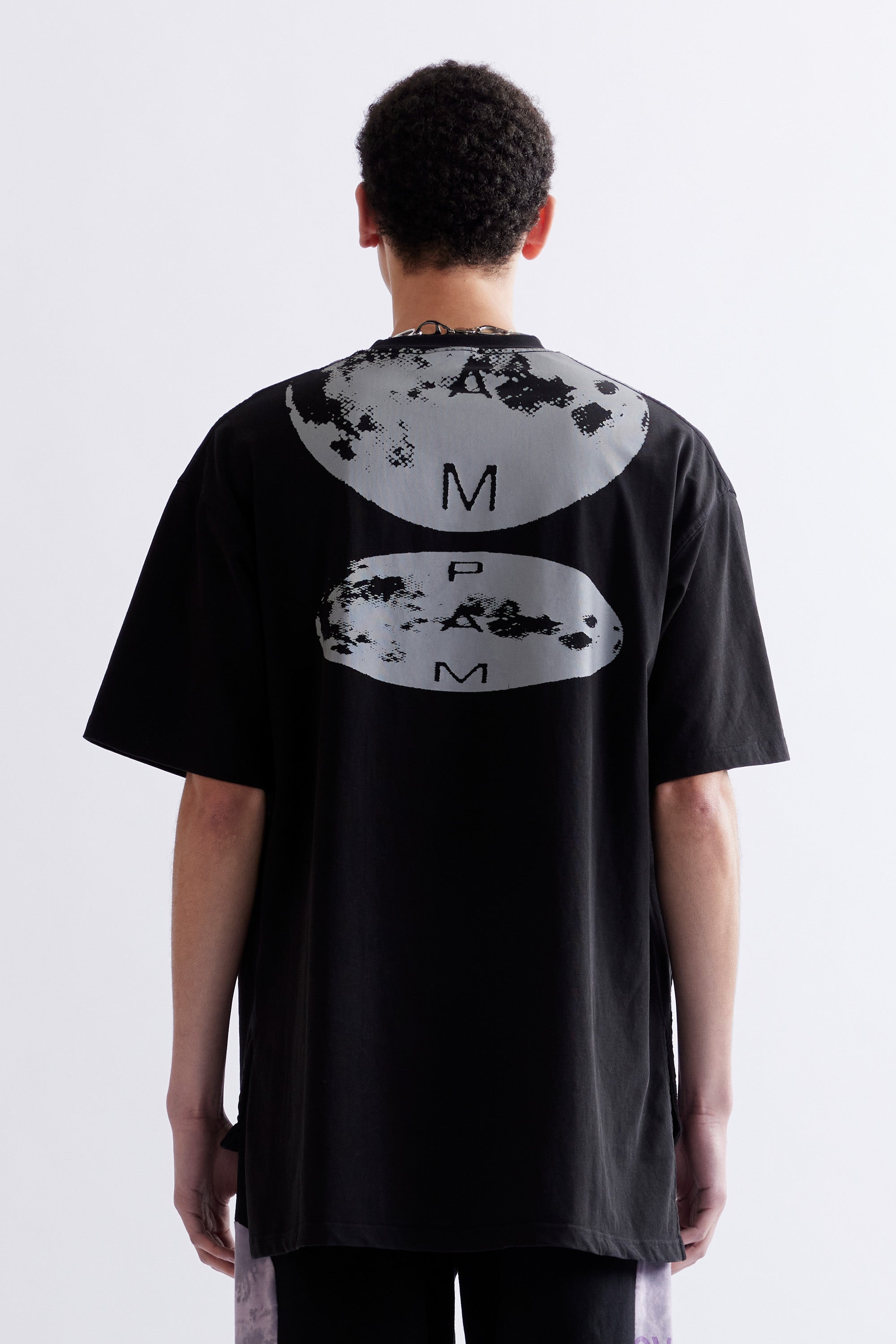The FLOATING WEEDS OVERSIZED TOP available online with global shipping, and in PAM Stores Melbourne and Sydney.