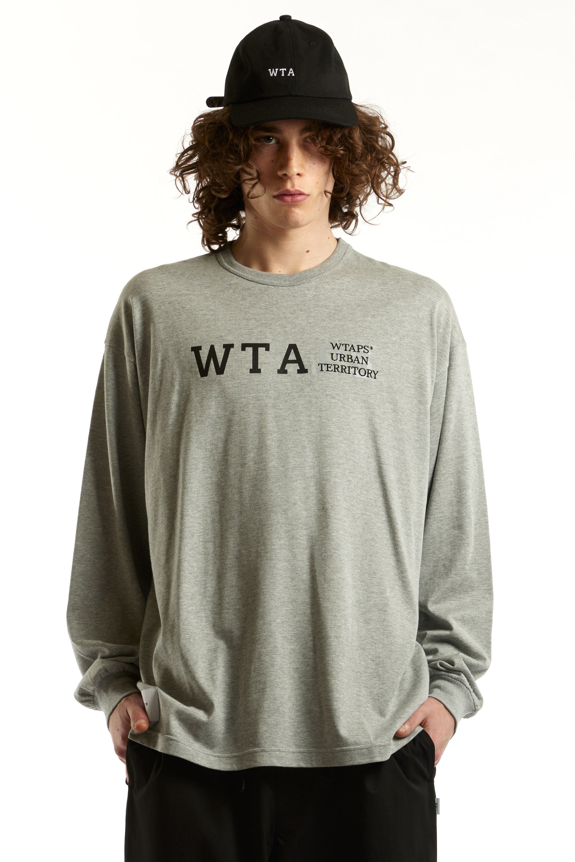 WTAPS DESIGN 01 LS COTTON. COLLEGE - Tシャツ