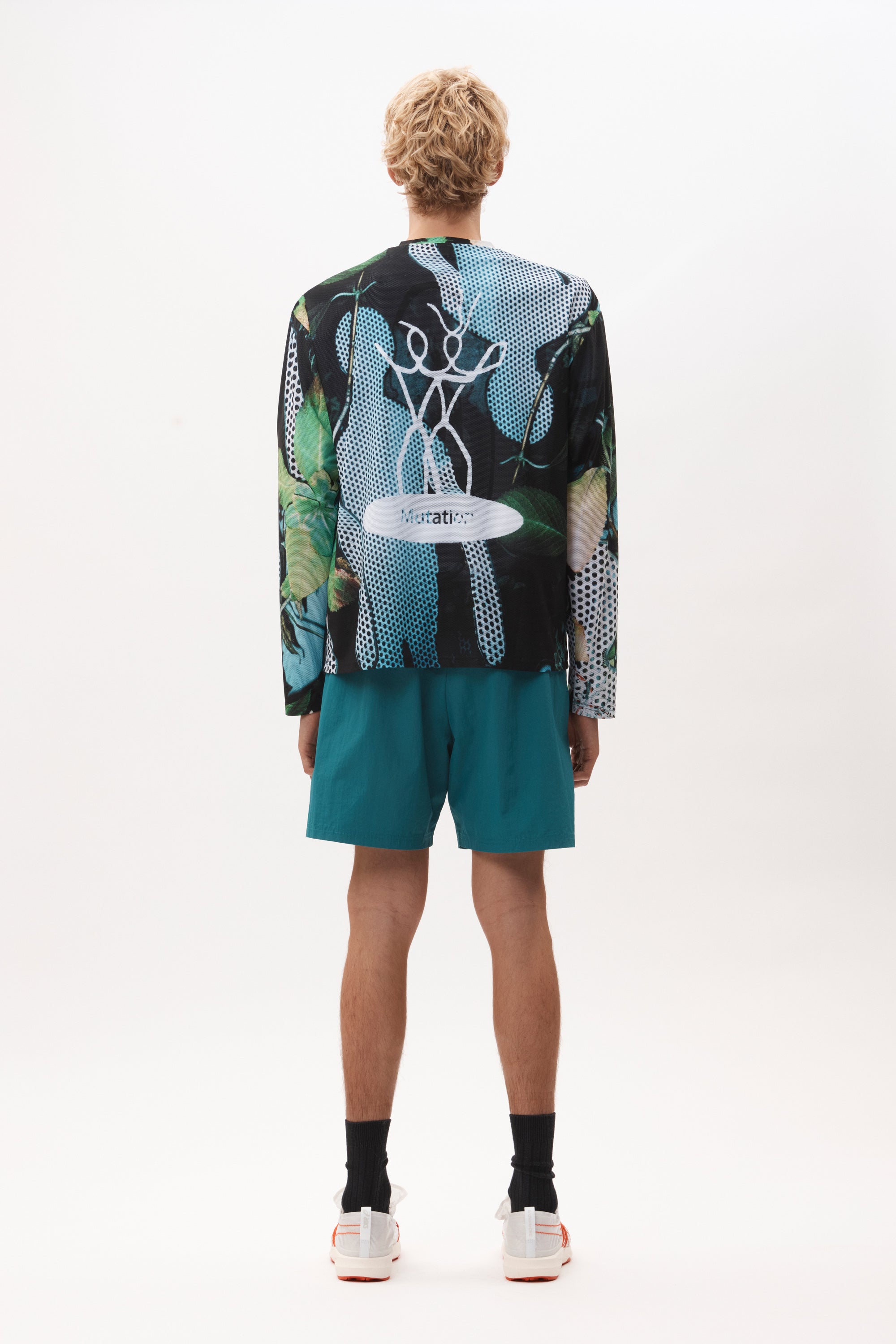 The WHITE RABBIT MTB MESH LS TOP available online with global shipping, and in PAM Stores Melbourne and Sydney.