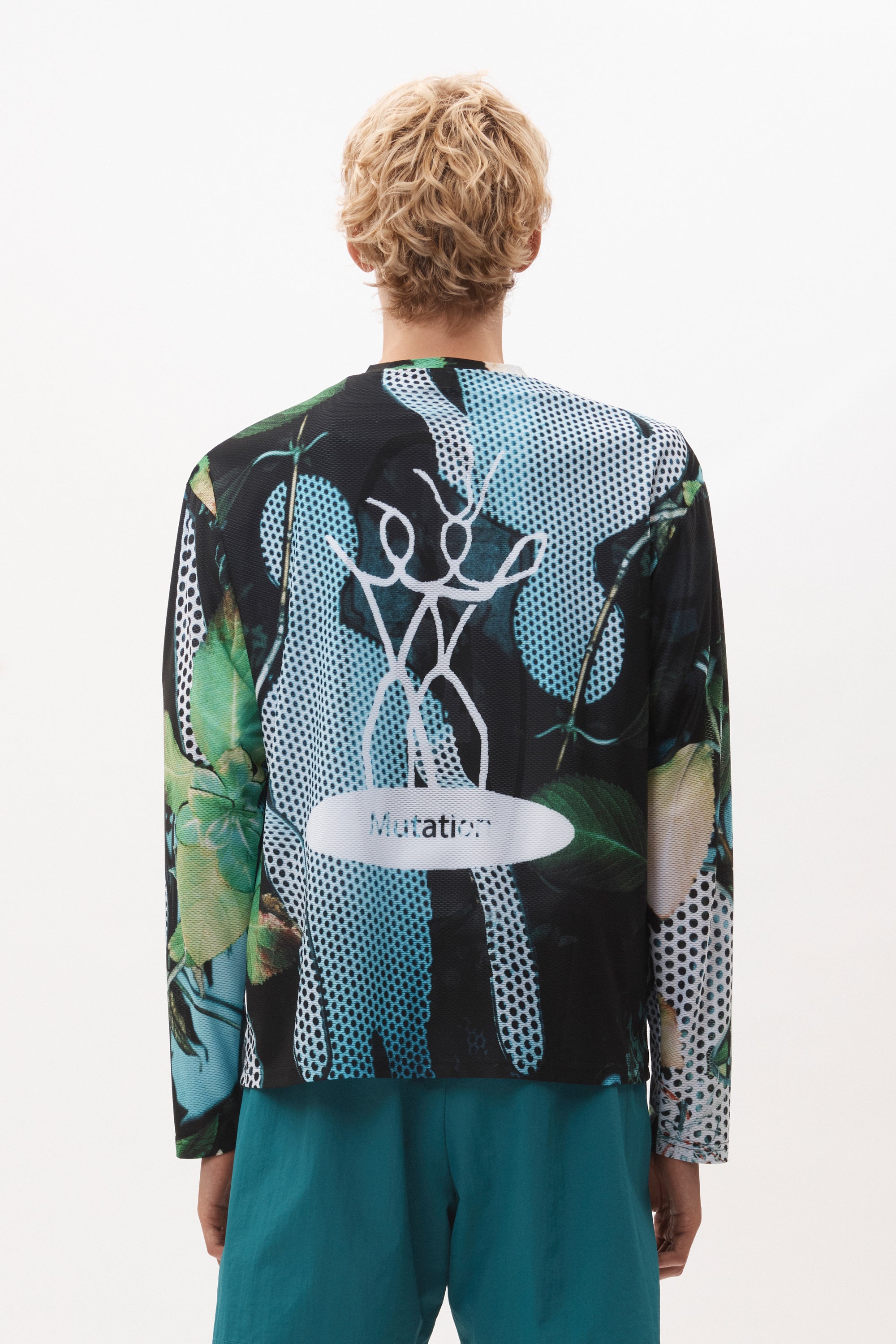 The WHITE RABBIT MTB MESH LS TOP available online with global shipping, and in PAM Stores Melbourne and Sydney.