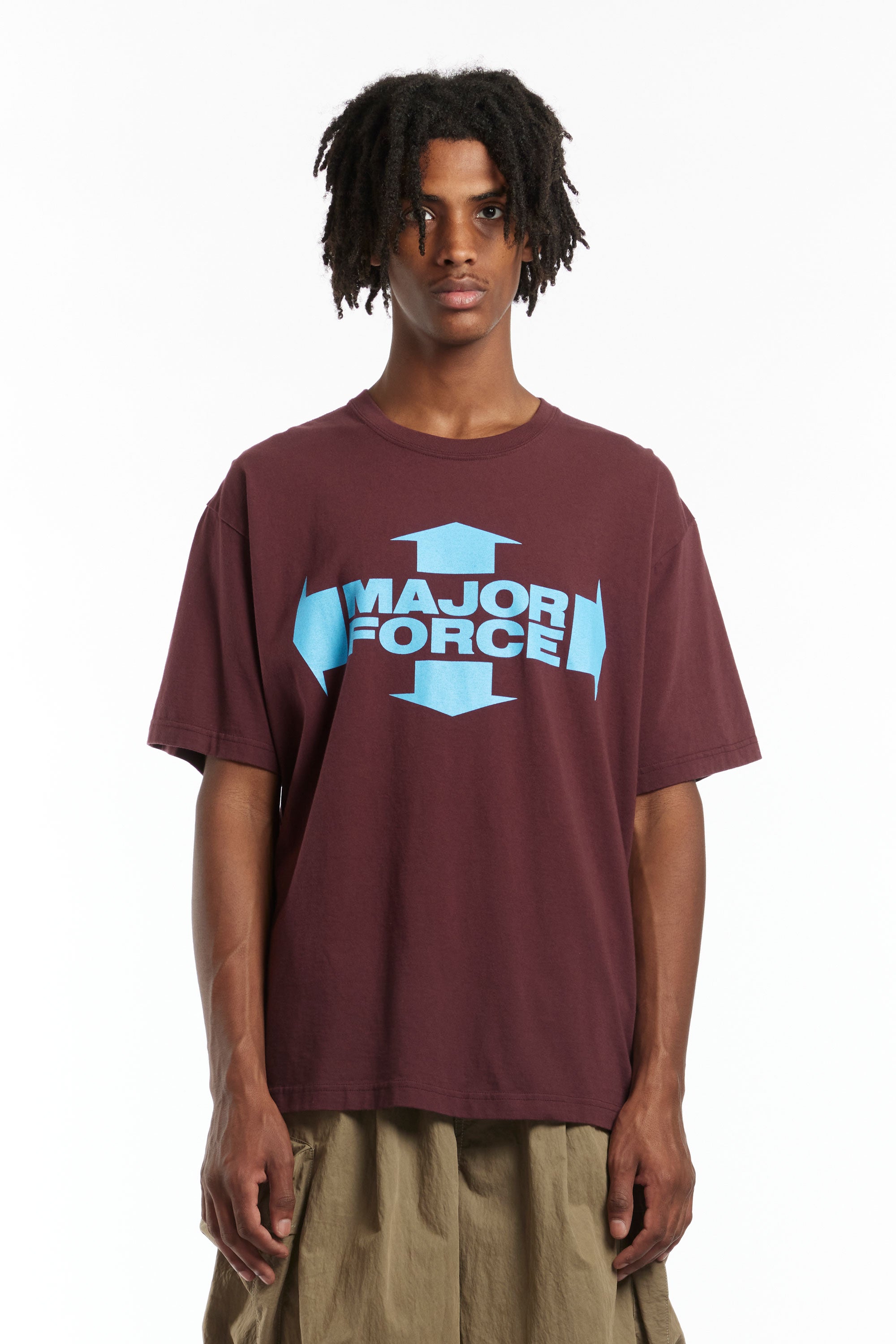 The NEIGHBORHOOD - NH x MAJOR FORCE SS TEE BURGUNDY available online with global shipping, and in PAM Stores Melbourne and Sydney.