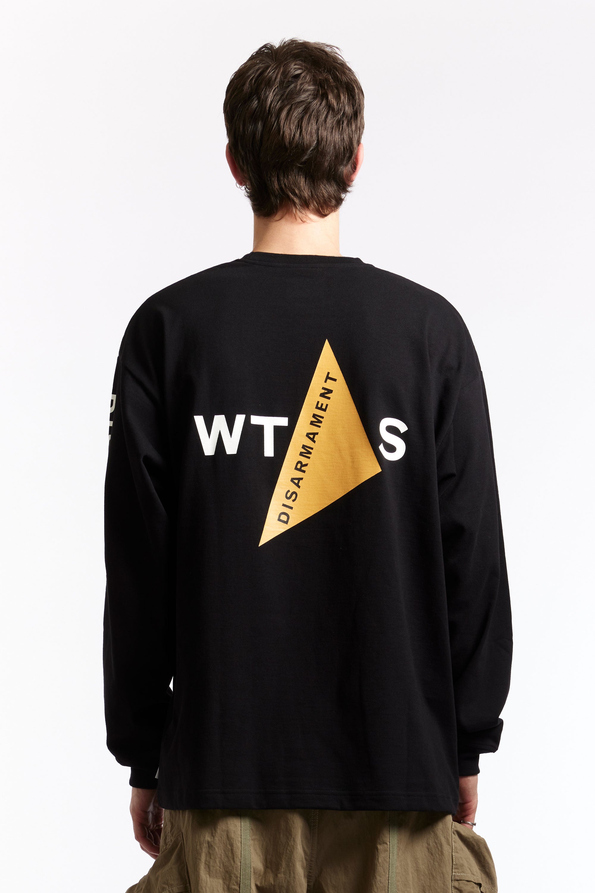 The WTAPS - OBJ 02 LS COTTON PULLOVER BLACK available online with global shipping, and in PAM Stores Melbourne and Sydney.