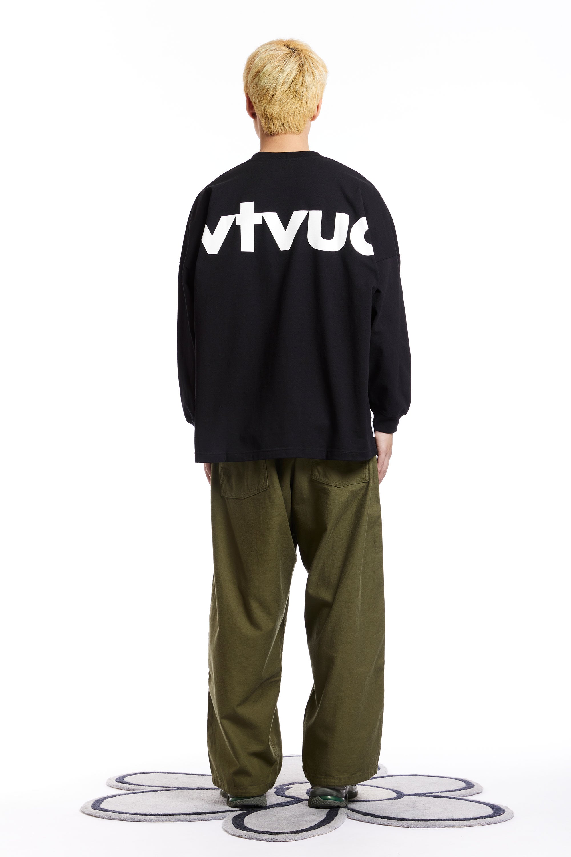 The VISUAL UPARMOURED WTVUA LS FORTLESS TEE SS24 available online with global shipping, and in PAM Stores Melbourne and Sydney.