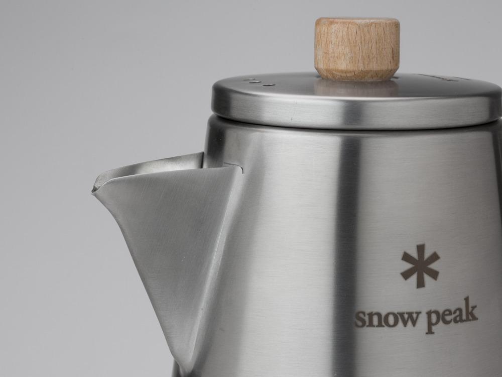 The FIELD BARISTA KETTLE available online with global shipping, and in PAM Stores Melbourne and Sydney.