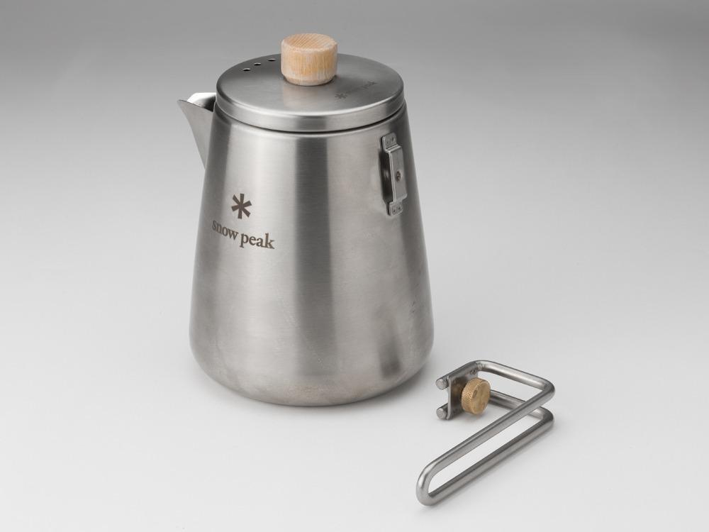 The FIELD BARISTA KETTLE available online with global shipping, and in PAM Stores Melbourne and Sydney.