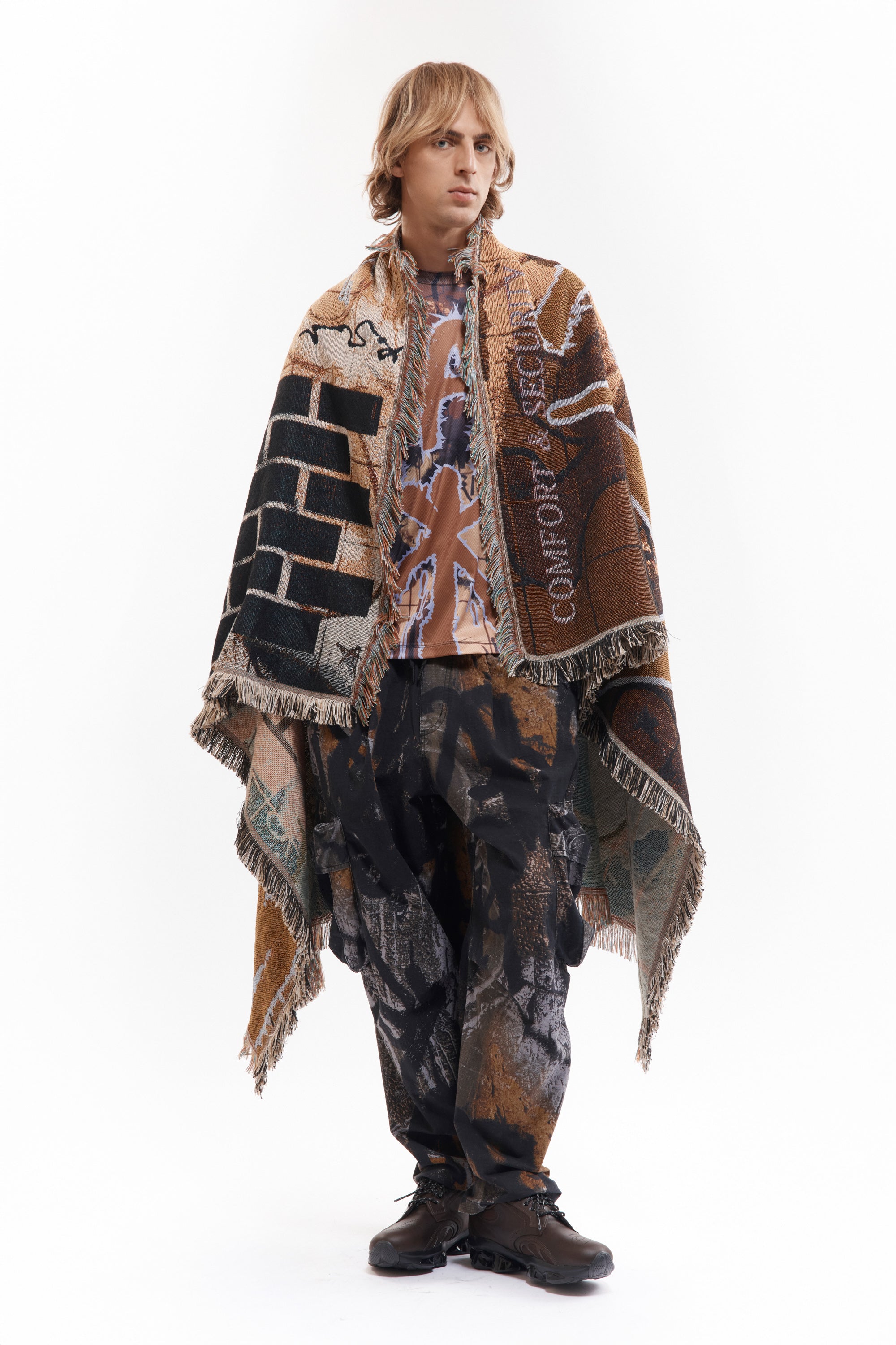 The MURUS BLANKET available online with global shipping, and in PAM Stores Melbourne and Sydney.