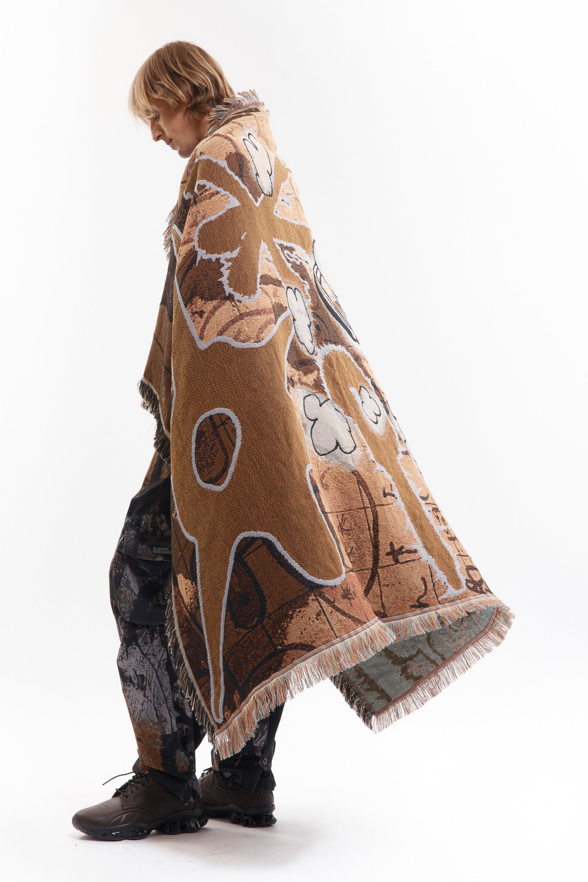 The MURUS BLANKET available online with global shipping, and in PAM Stores Melbourne and Sydney.