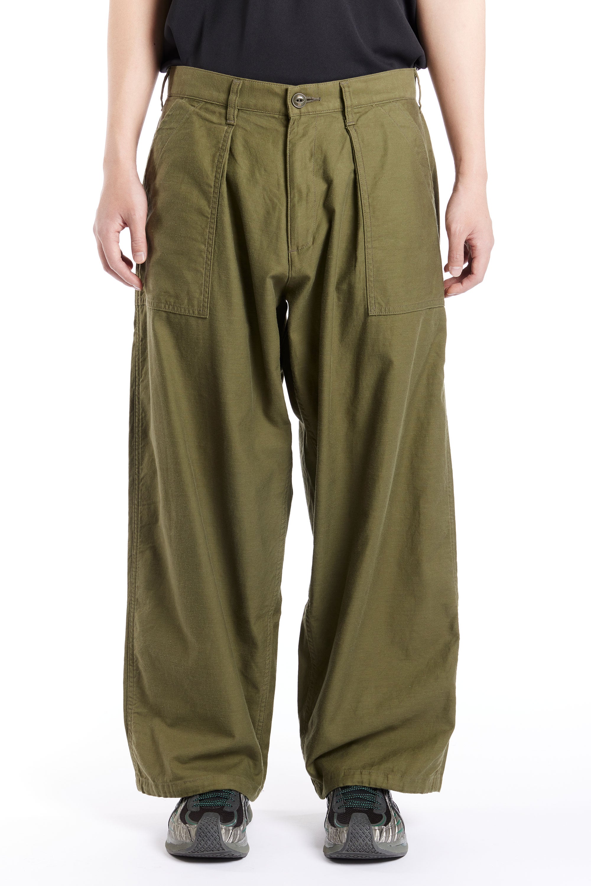 The NEIGHBORHOOD - WIDE BAKER PANTS SS24 OLIVE DRAB available online with global shipping, and in PAM Stores Melbourne and Sydney.