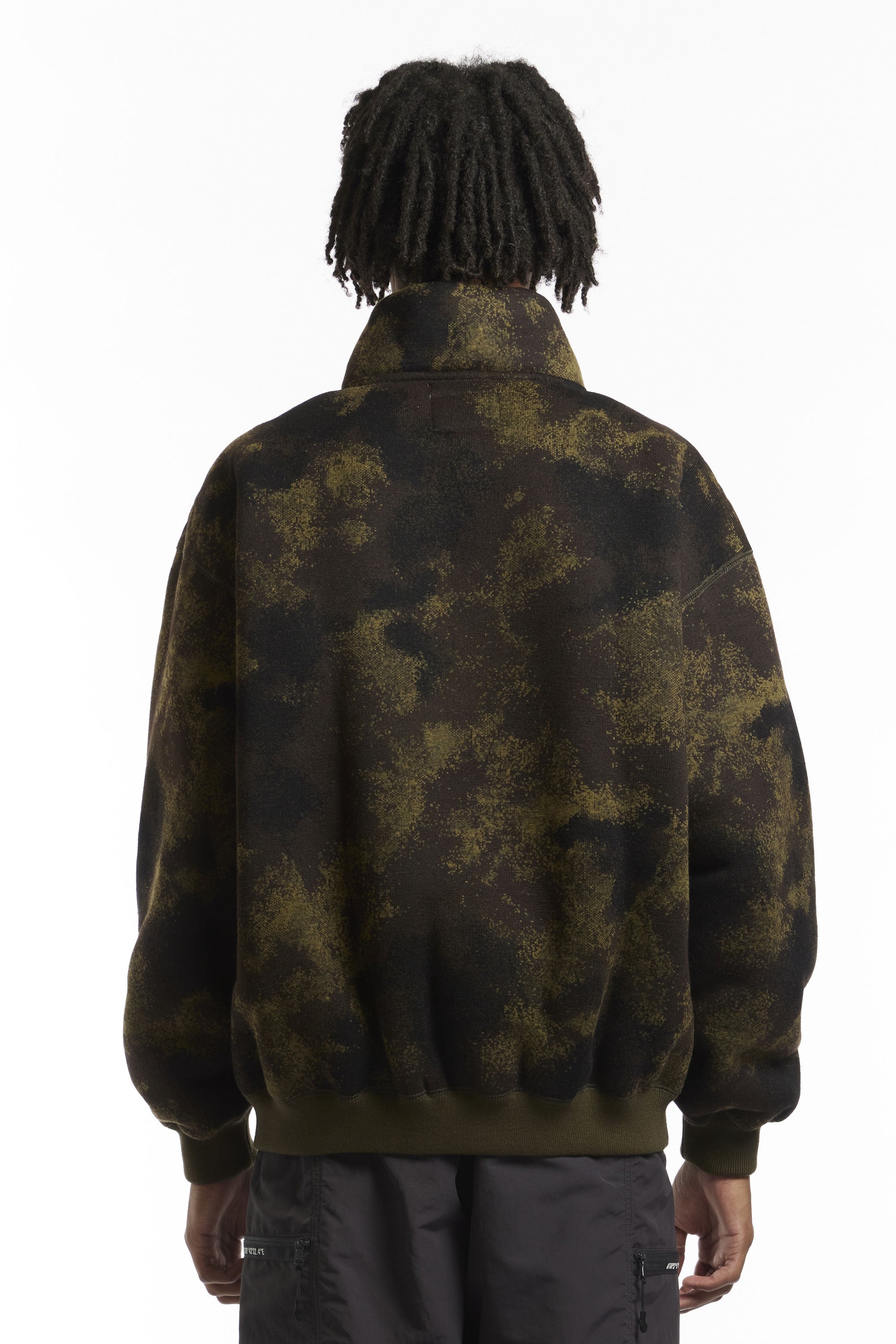 The WTAPS - BUNDLE BOA FLEECE JACKET  available online with global shipping, and in PAM Stores Melbourne and Sydney.