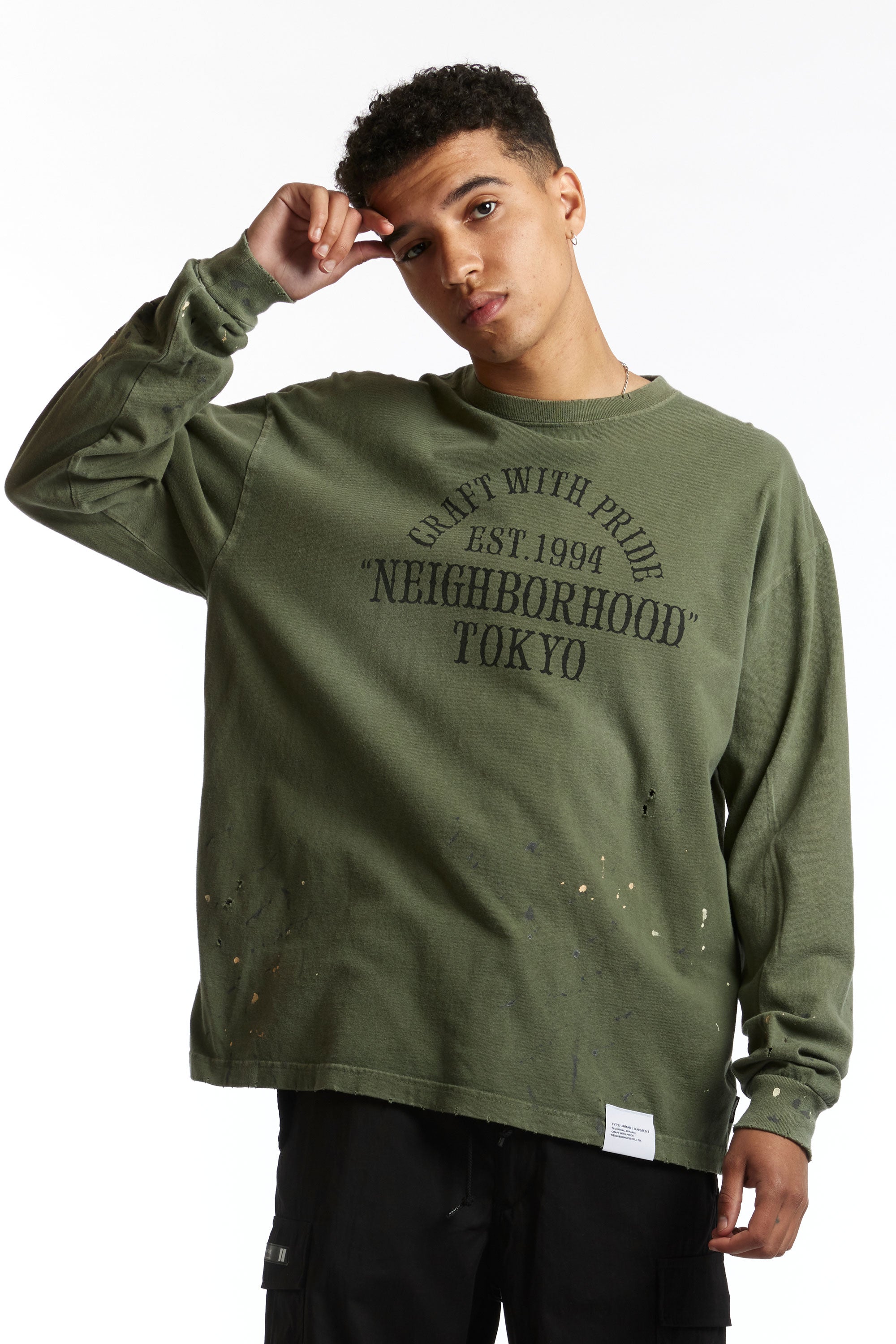 The NEIGHBORHOOD - DAMAGE LONGSLEEVE CREW  available online with global shipping, and in PAM Stores Melbourne and Sydney.