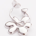 The GESTURE SLEEPER available online with global shipping, and in PAM Stores Melbourne and Sydney.