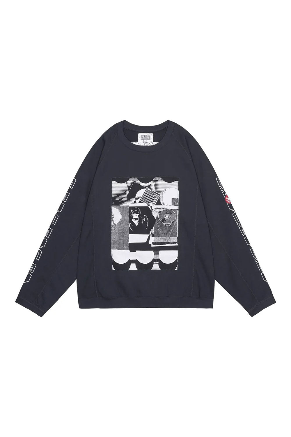 The MD P2P RAGLAN LONG SLEEVE available online with global shipping, and in PAM Stores Melbourne and Sydney.