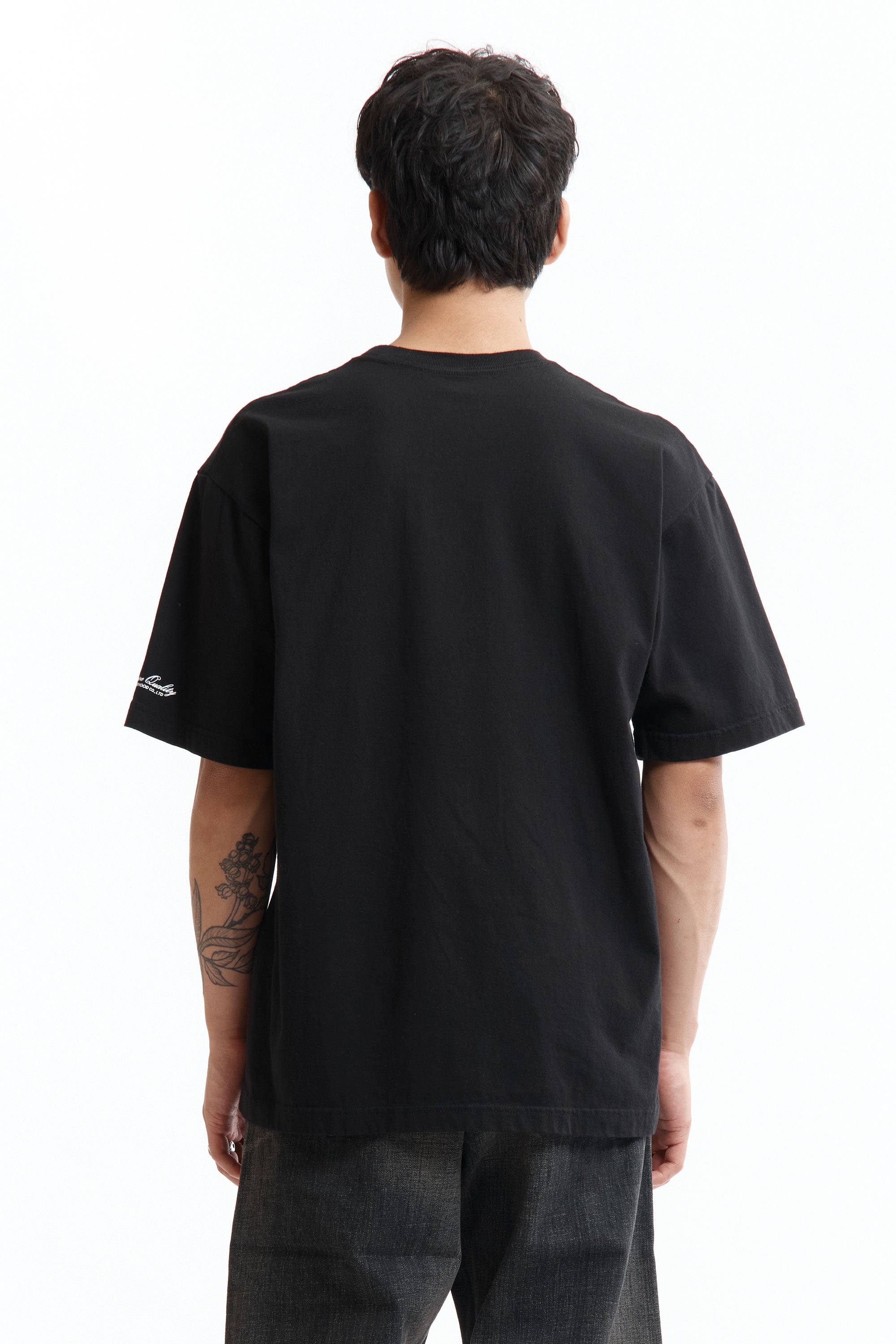 The AW25 NH . TEE SS-2 BLACK available online with global shipping, and in PAM Stores Melbourne and Sydney.