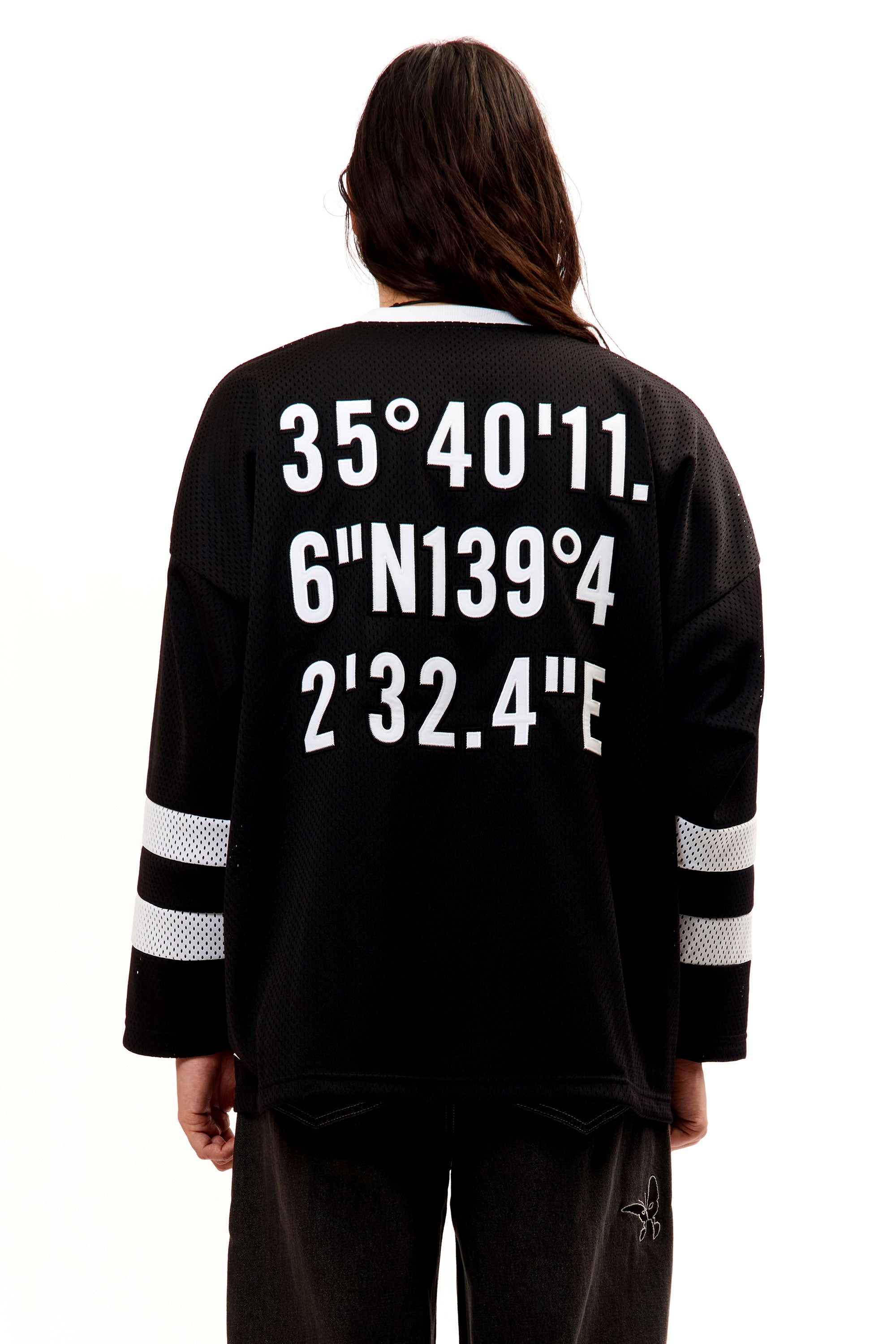 The NETMINDER LONGSLEEVE POLY BLACK available online with global shipping, and in PAM Stores Melbourne and Sydney.