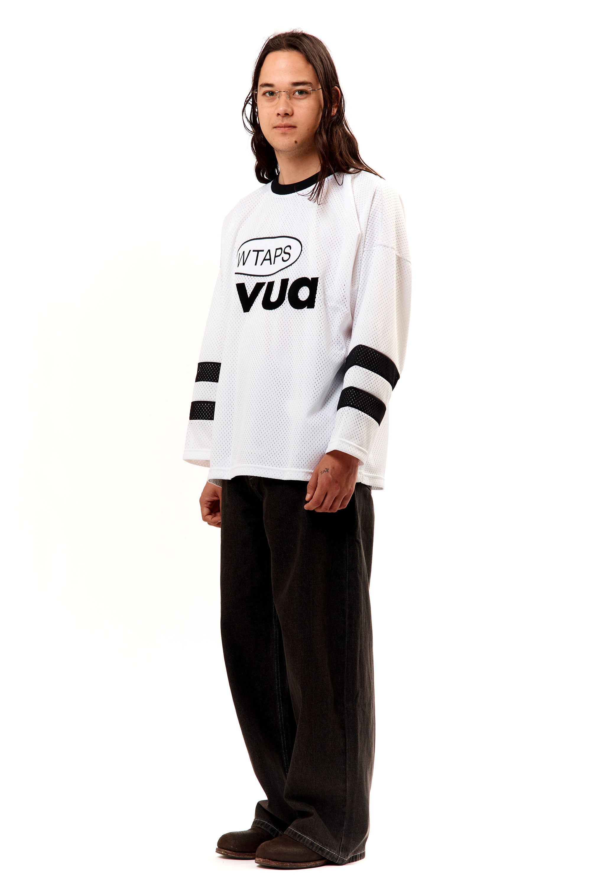 The NETMINDER LONGSLEEVE POLY WHITE available online with global shipping, and in PAM Stores Melbourne and Sydney.