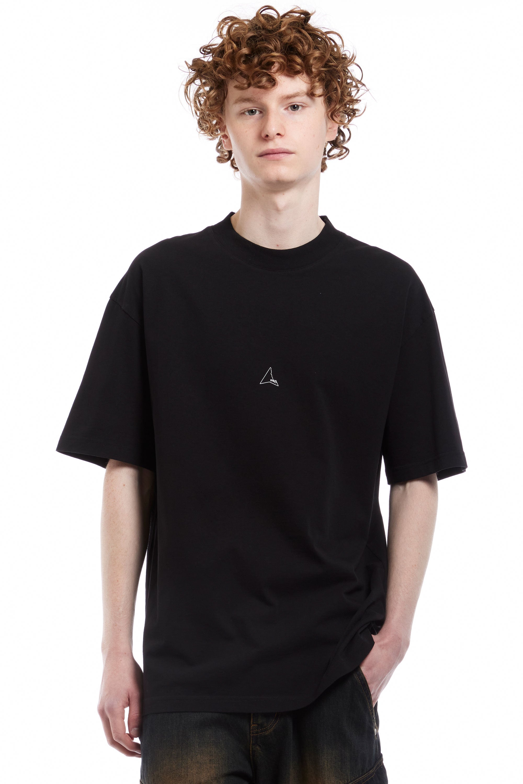 The ROA - LIGHT REGULAR TEE BLACK  available online with global shipping, and in PAM Stores Melbourne and Sydney.