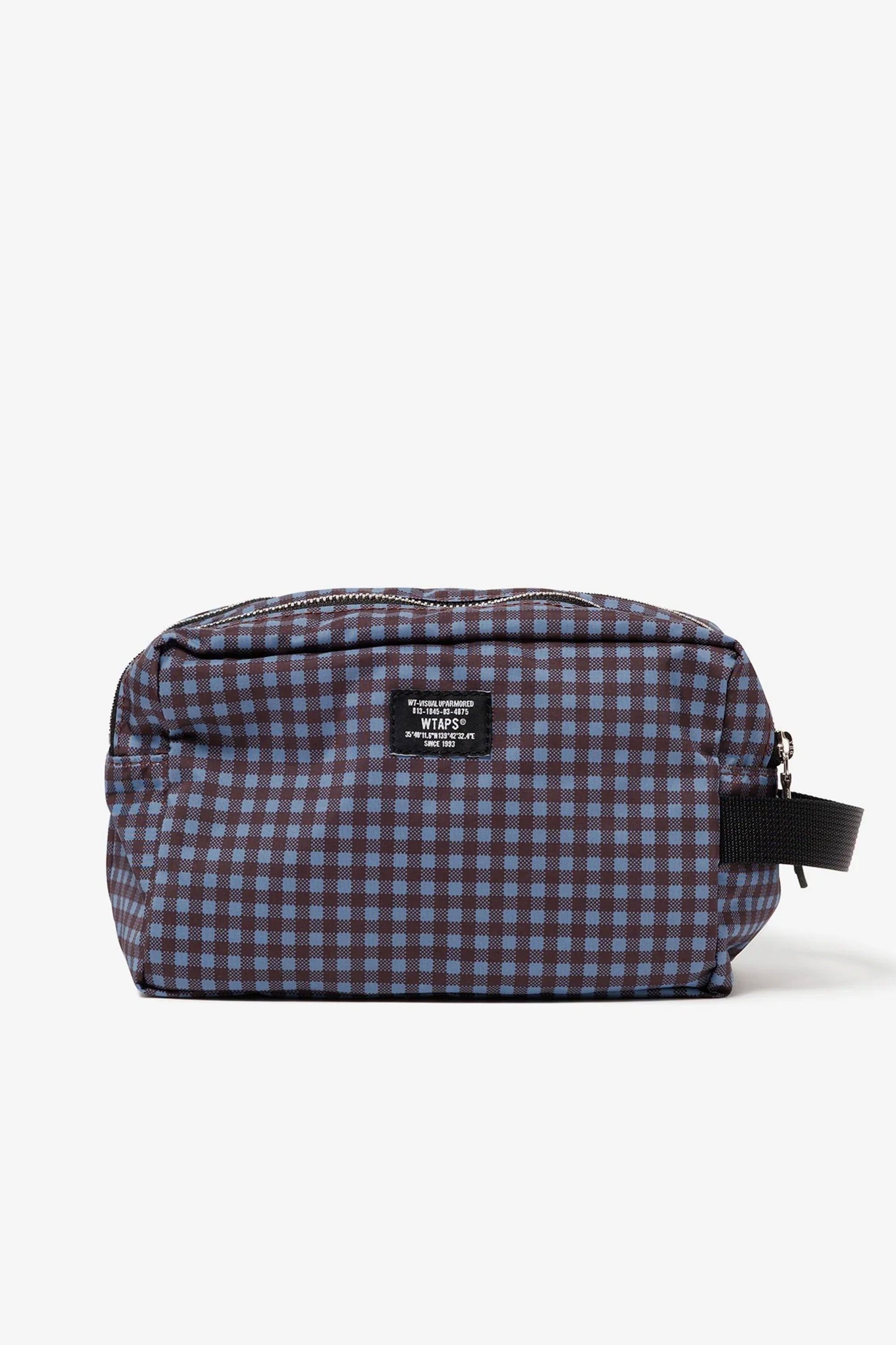 The 2R SQUARE POUCH M STANDARD SUPPLY PURPLE available online with global shipping, and in PAM Stores Melbourne and Sydney.